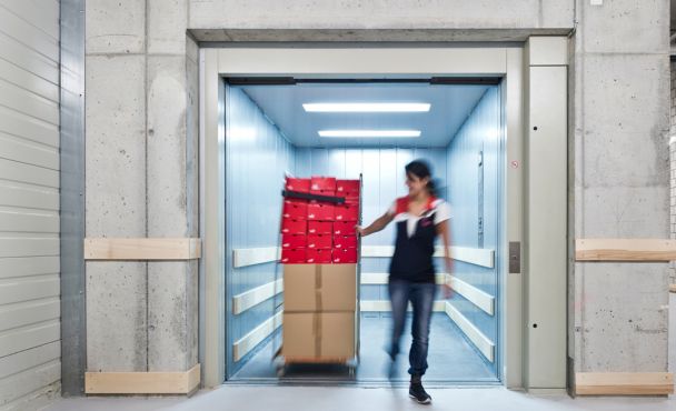 Feright Elevators Manufacturers